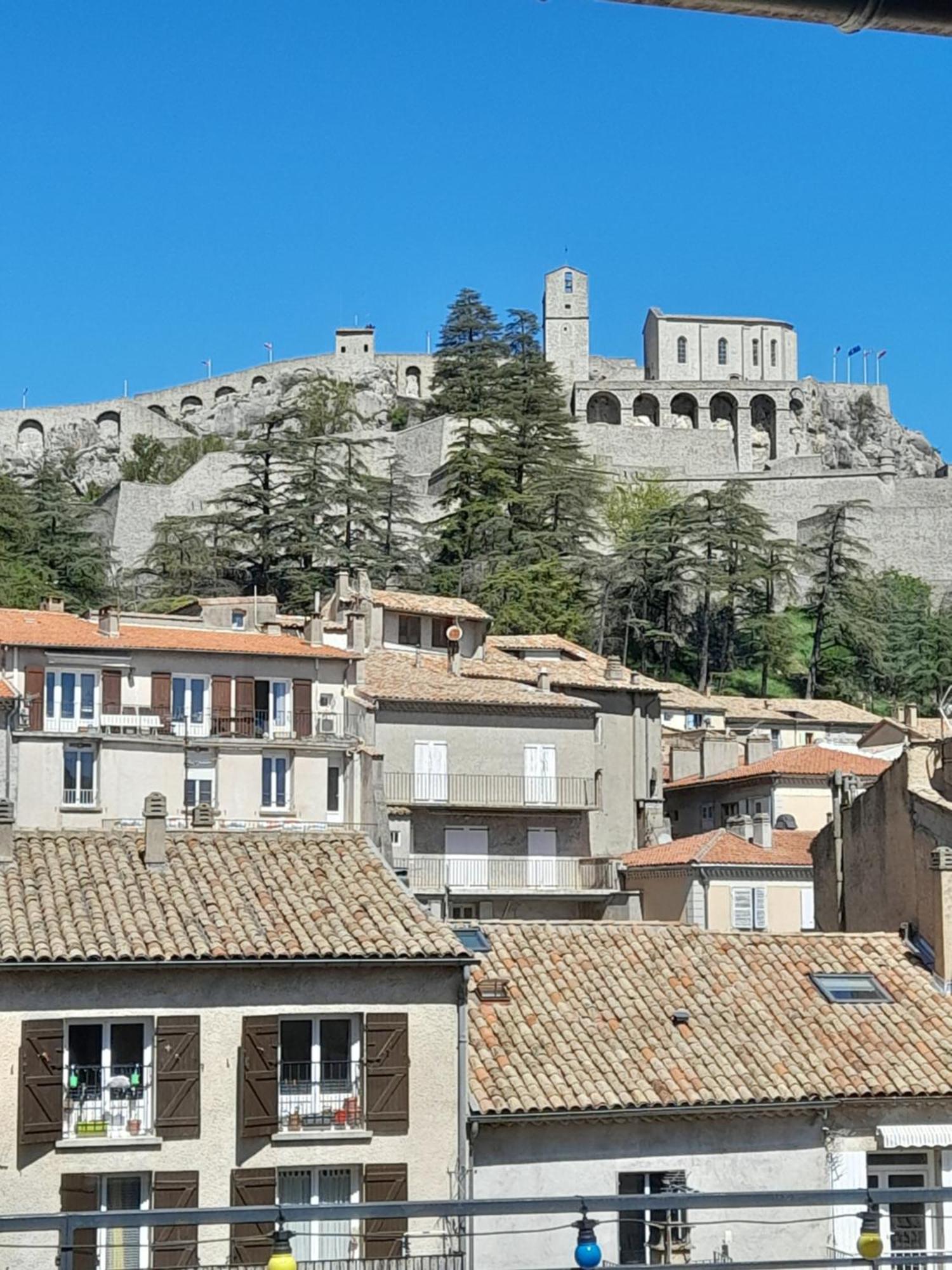 Les Mirabelles Chambres D'Hotes Sisteron Exteriör bild